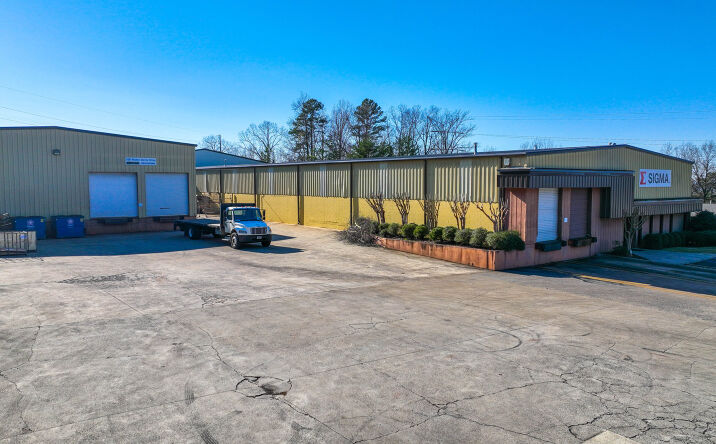 Pictures of Industrial property located at 108 Walter Davis Dr, Birmingham, AL 35209 for sales - image #1
