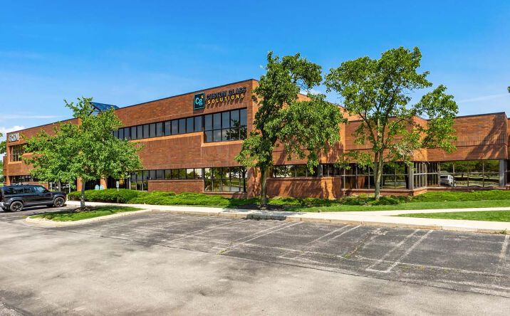 Pictures of Office, Industrial property located at 600 Lakeview Plaza Blvd, Worthington, OH 43085 for sales - image #1
