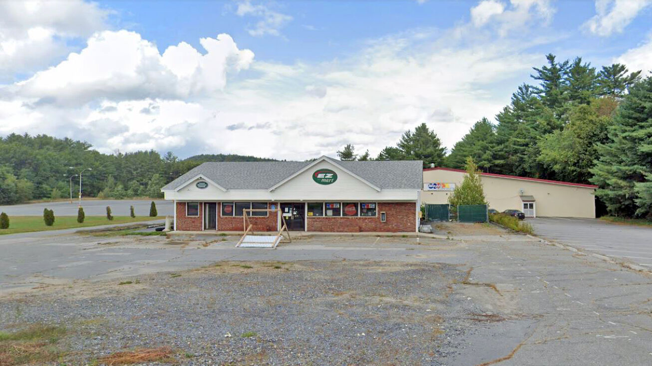 127 Maple Ave, Claremont, NH 03743