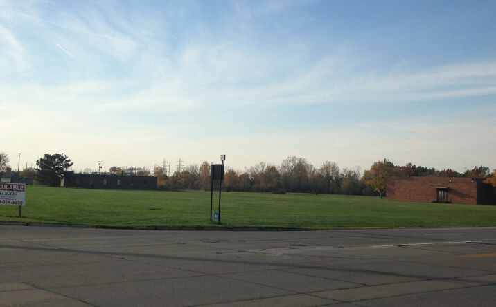 Pictures of Land property located at 2200 W River Rd N, Elyria, OH 44035 for sales - image #1