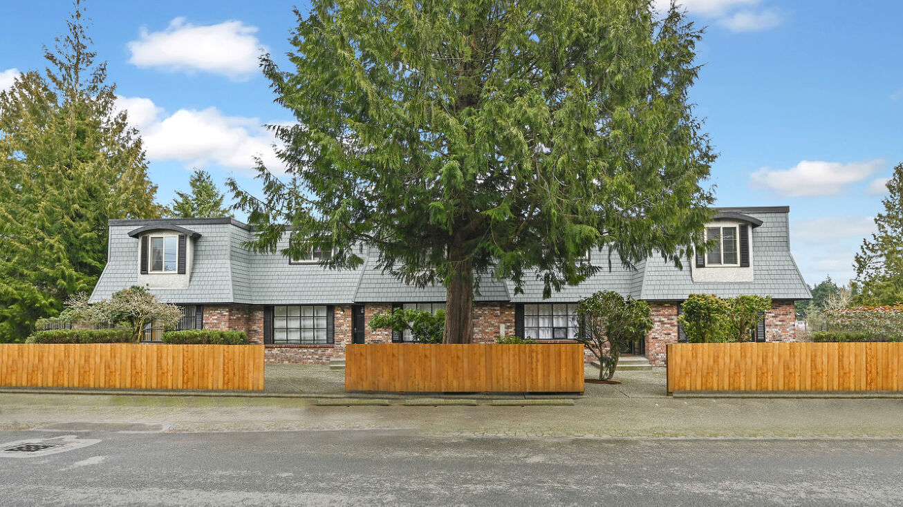 19601 82nd Pl W, Edmonds, WA 98026