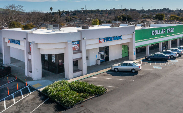 Pictures of Retail property located at 112-116 Springstowne Center, Vallejo, CA 94591 for sales - image #1