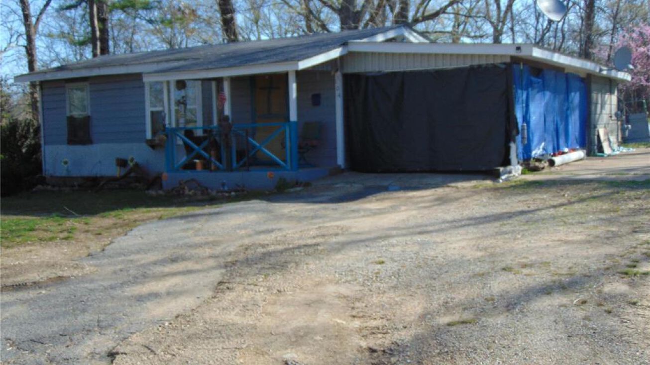 1406 Oak Ln, Doniphan, MO 63935