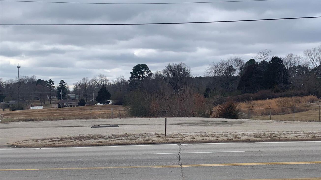 2951 N Westwood Blvd, Poplar Bluff, MO 63901