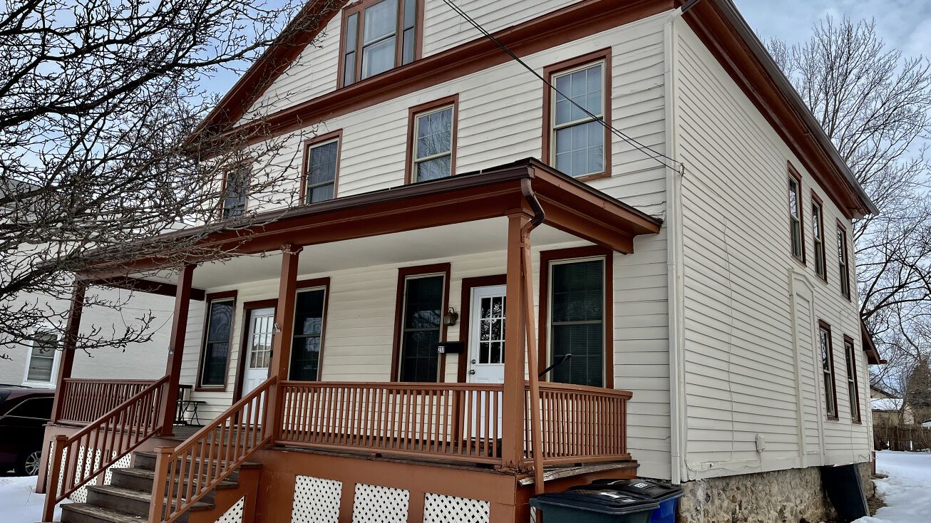 215 Center St, Canandaigua, NY 14424