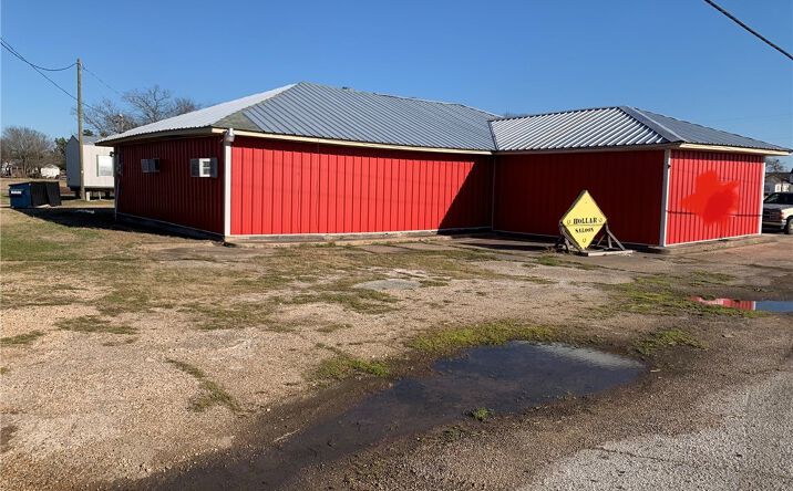 Pictures of Industrial property located at 5948 US 77 Highway, Burlington, TX 76519 for sales - image #1
