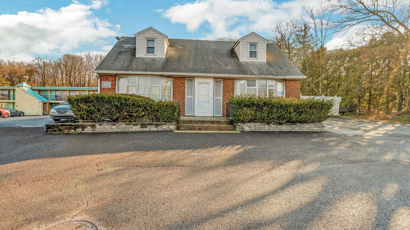 345 S 3rd St, Coopersburg, PA 18036 Multifamily Property for Sale