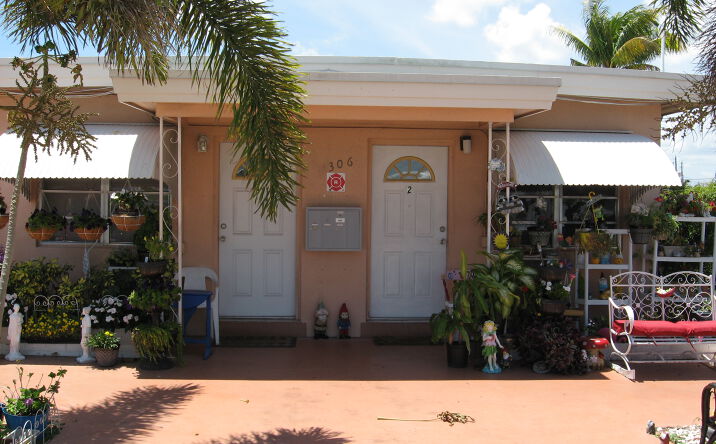 image of property at 306 NE 6TH ST Hallandale Beach FL 33009
