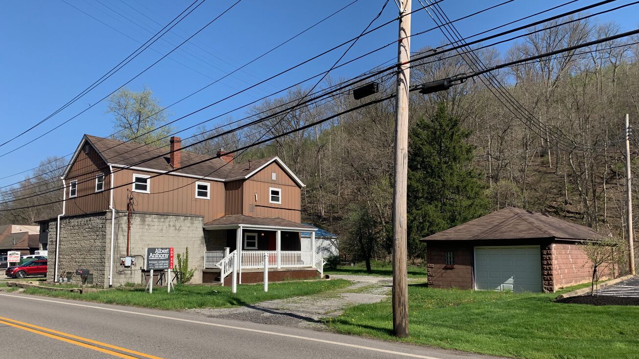 1373 McLaughlin Run Rd, Pittsburgh, PA 15241