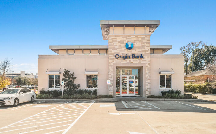 Pictures of Retail property located at 1702 Fountain View Dr, Houston, TX 77057 for comps - image #1