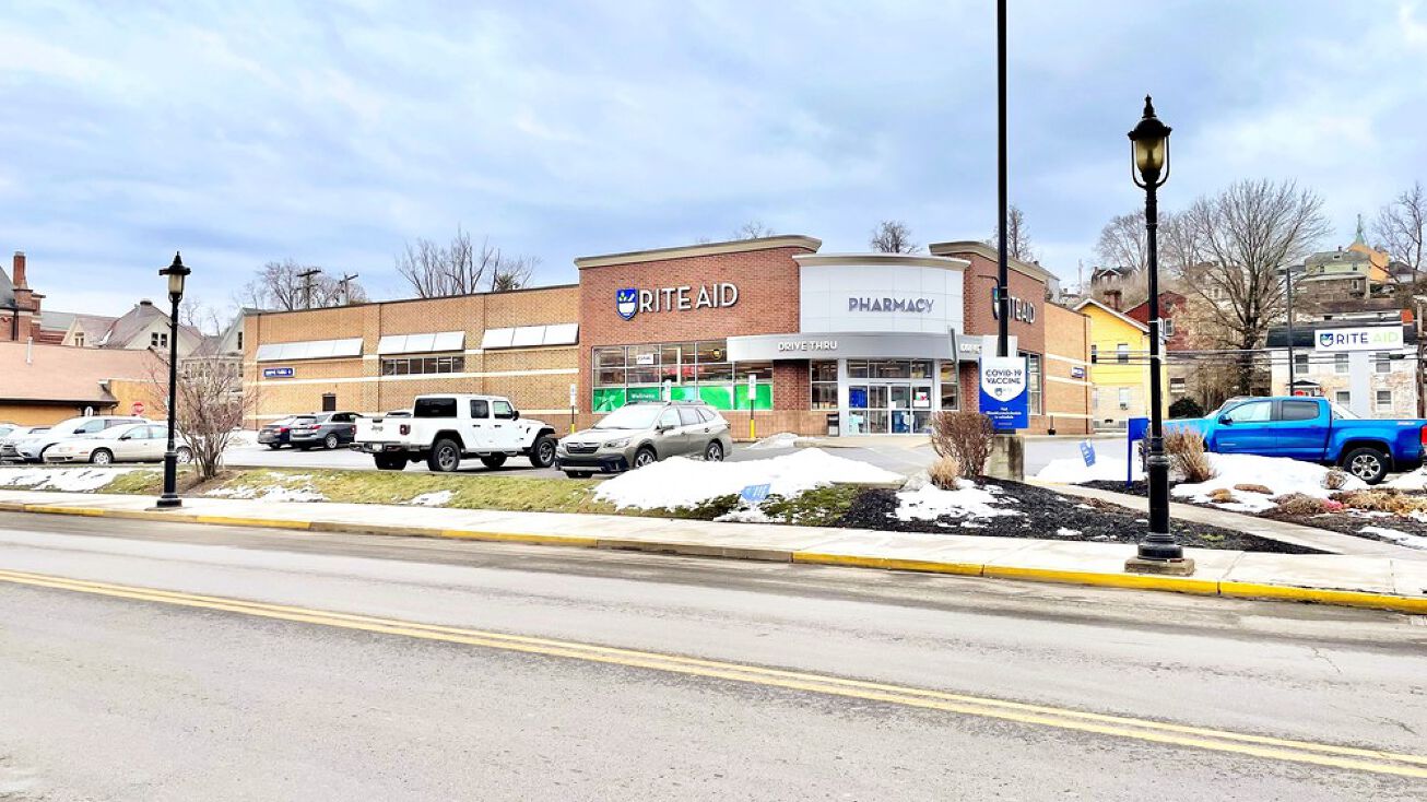 446 W Main St, Monongahela, PA 15063