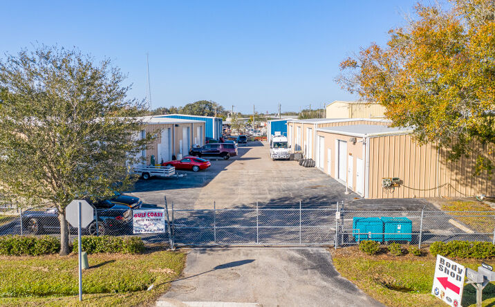 image of property at 6015 DEACON PL Sarasota FL 34238-2719
