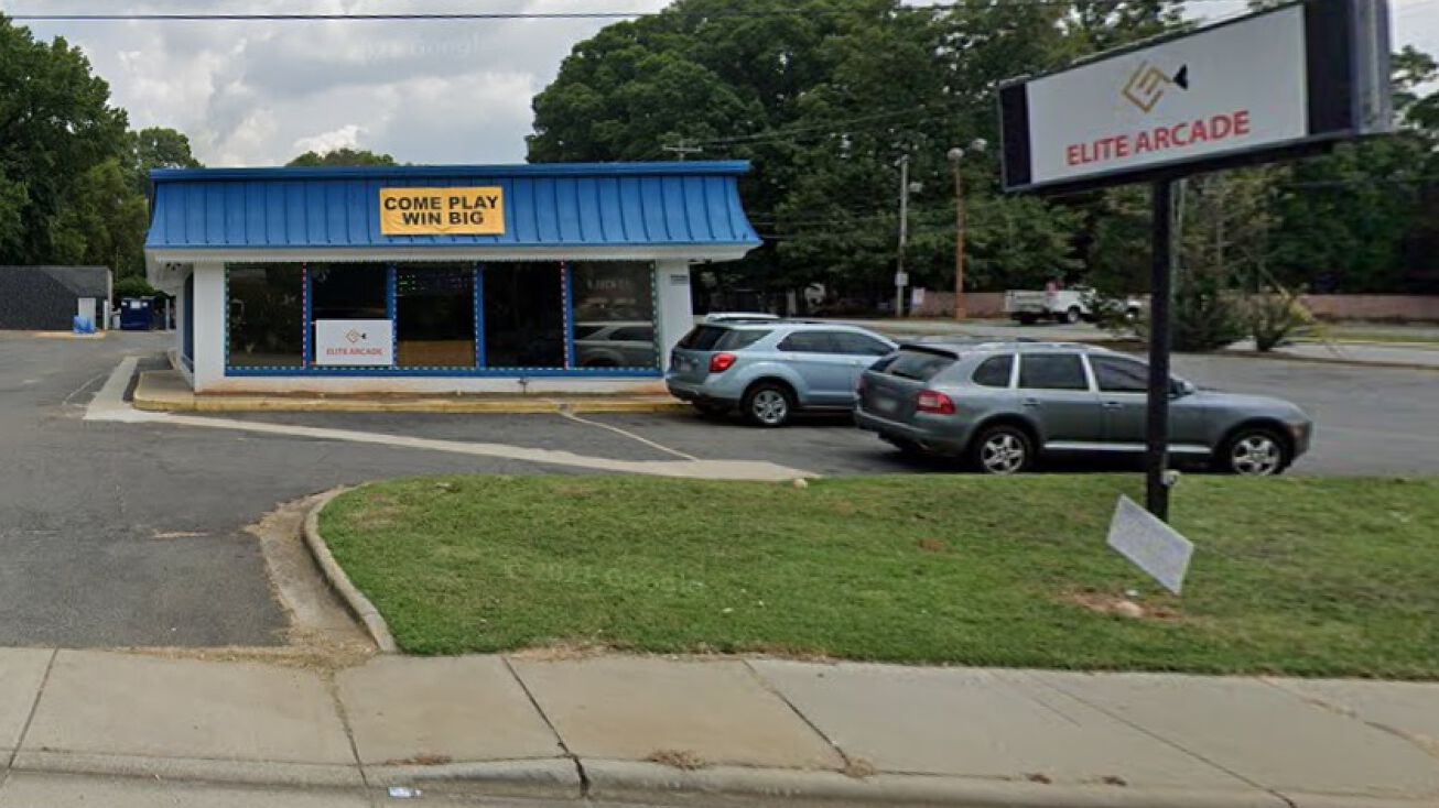 3800 Brookshire Blvd, Charlotte, NC 28216