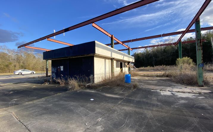 Pictures of Retail property located at 5509 Hwy 231 Highway, Campbellton, FL 32426 for sales - image #1