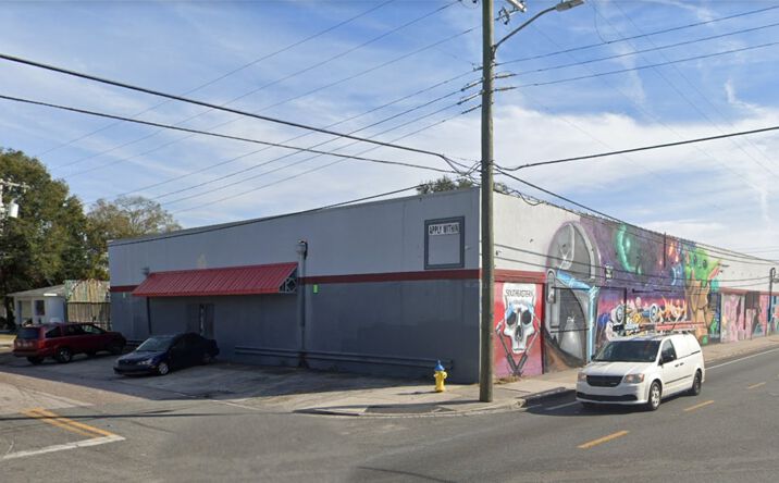 Pictures of Retail property located at 2721 N Nebraska Ave, Tampa, FL 33602 for sales - image #1