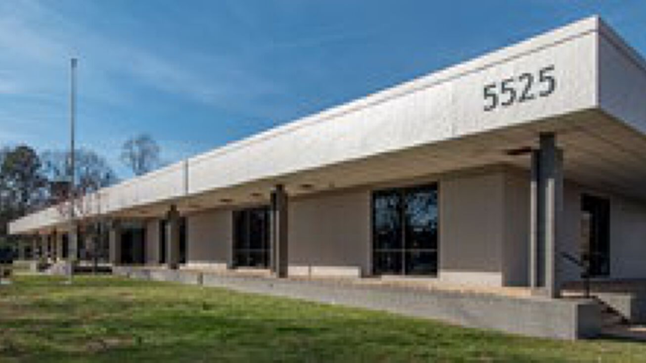 4822 Albemarle Rd, Charlotte, NC 28205