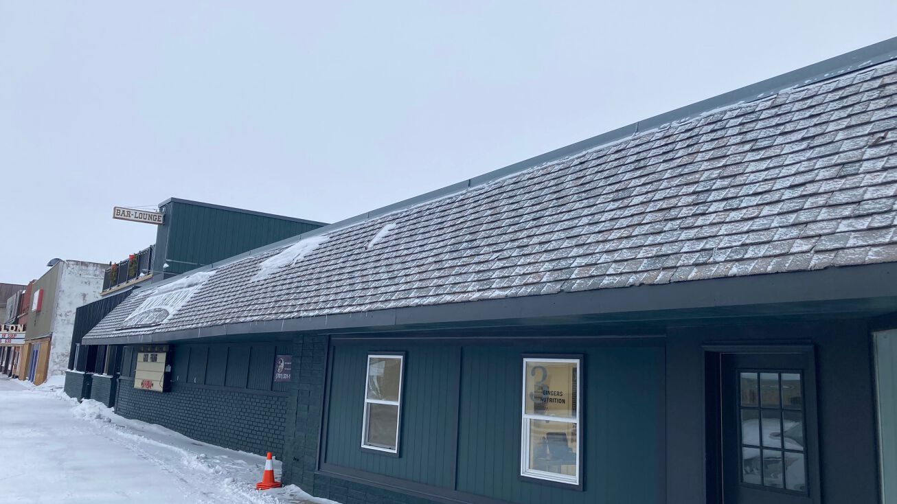 220 Towner Ave, Larimore, ND 58251