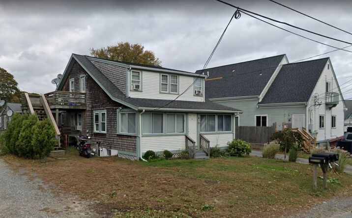 Pictures of Multifamily property located at 24 Crocker St, Hyannis, MA 02601 for comps - image #1