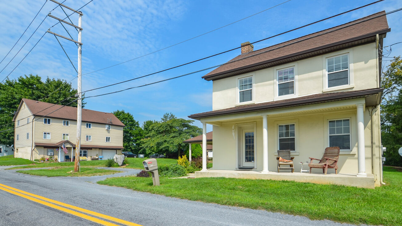 2819 Rising Sun Rd, Slatington, PA 18080