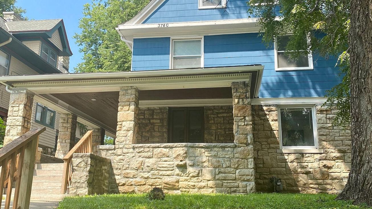 3740 Walnut St, Kansas City, MO 64111 Multifamily Property for Sale