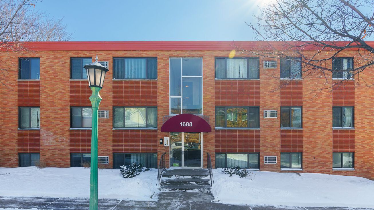 1688 Sherburne Ave, St Paul, MN 55104