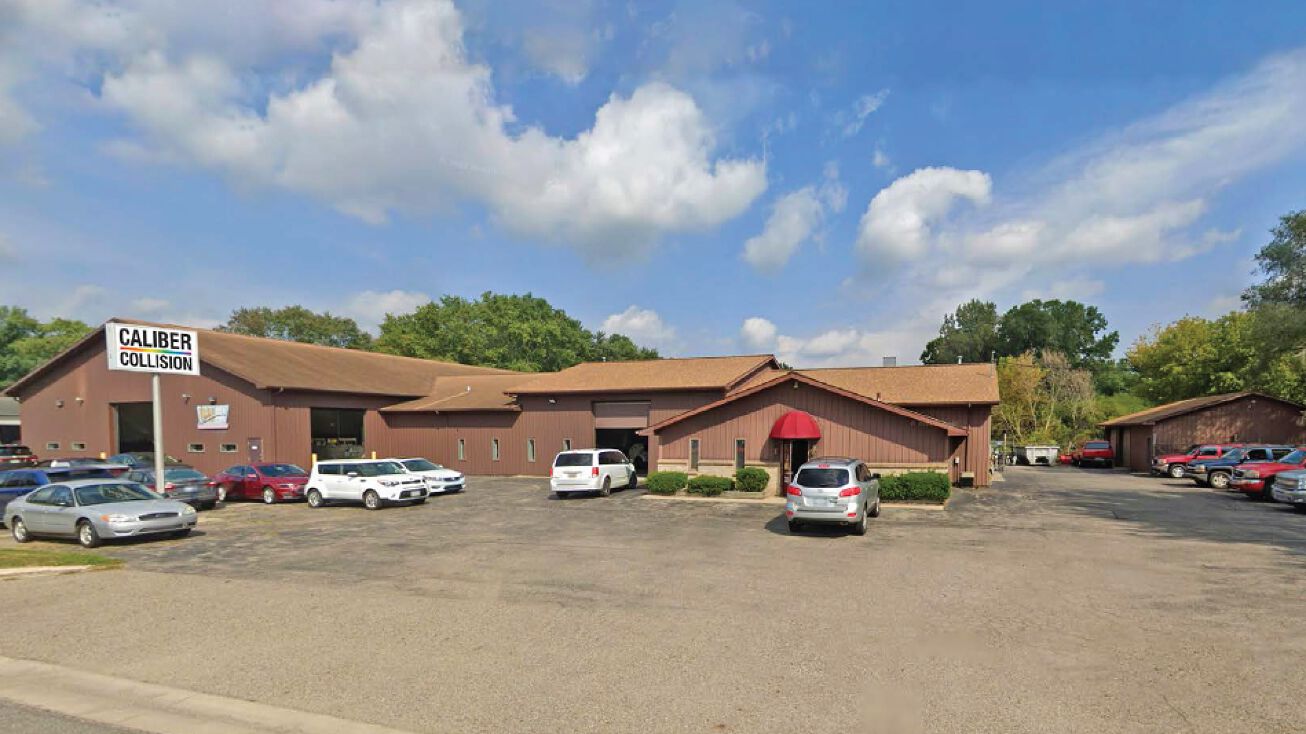 330 W Mosel Ave, Kalamazoo, MI 49004