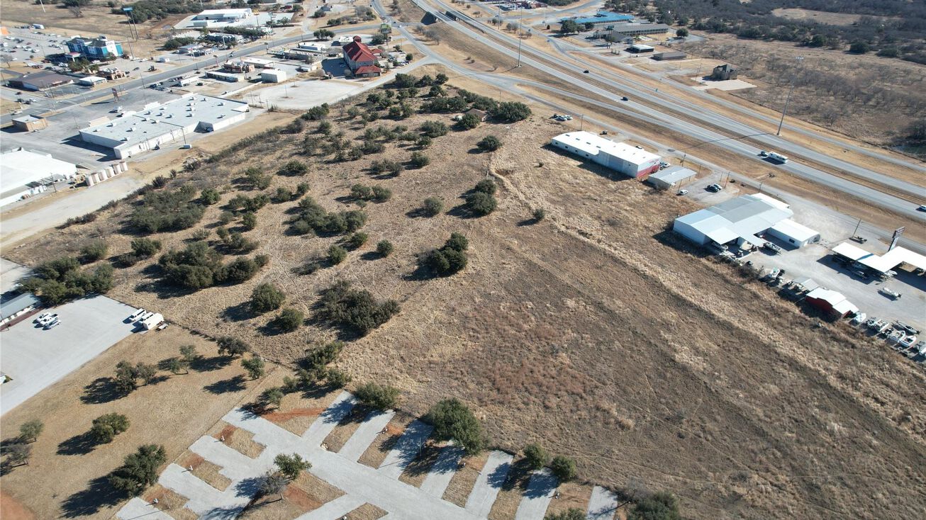 3000 W I20, Eastland, TX 76448