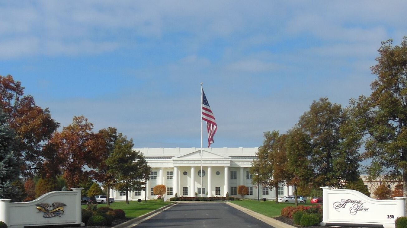 250 Cross Pointe Blvd, Evansville, IN 47715