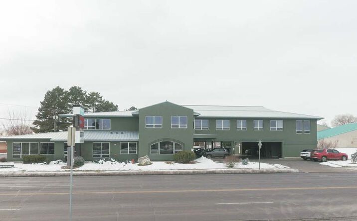 Pictures of Retail, Industrial property located at 1240 S Pioneer Way, Moses Lake, WA 98837 for comps - image #1