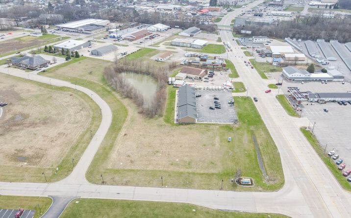 Pictures of Land property located at N Memorial Dr, New Castle, IN 47362 for sales - image #1