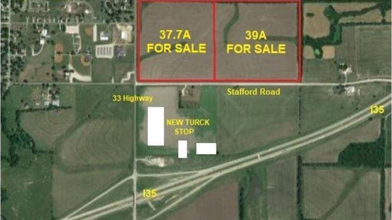 1015 Poplar Street, Wellsville, KS 66092