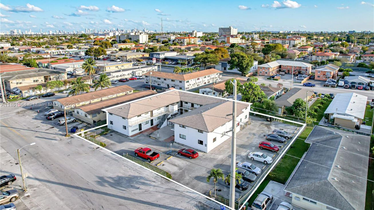 120 W 10th St, Hialeah, FL 33010