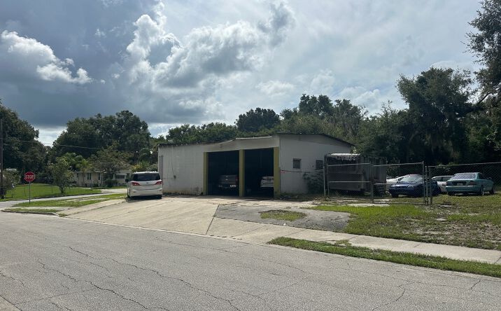 Pictures of Special Purpose property located at 800 S Adelle Ave, DeLand, FL 32720 for sales - image #1
