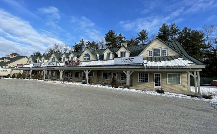 Pictures of Retail, Office, Mixed Use property located at 8 Turning Leaf Dr, Windham, ME 04062 for comps - image #1