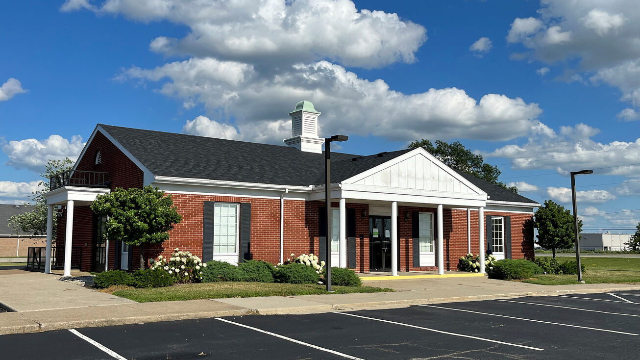 28538 Oregon Rd, Perrysburg, OH 43551