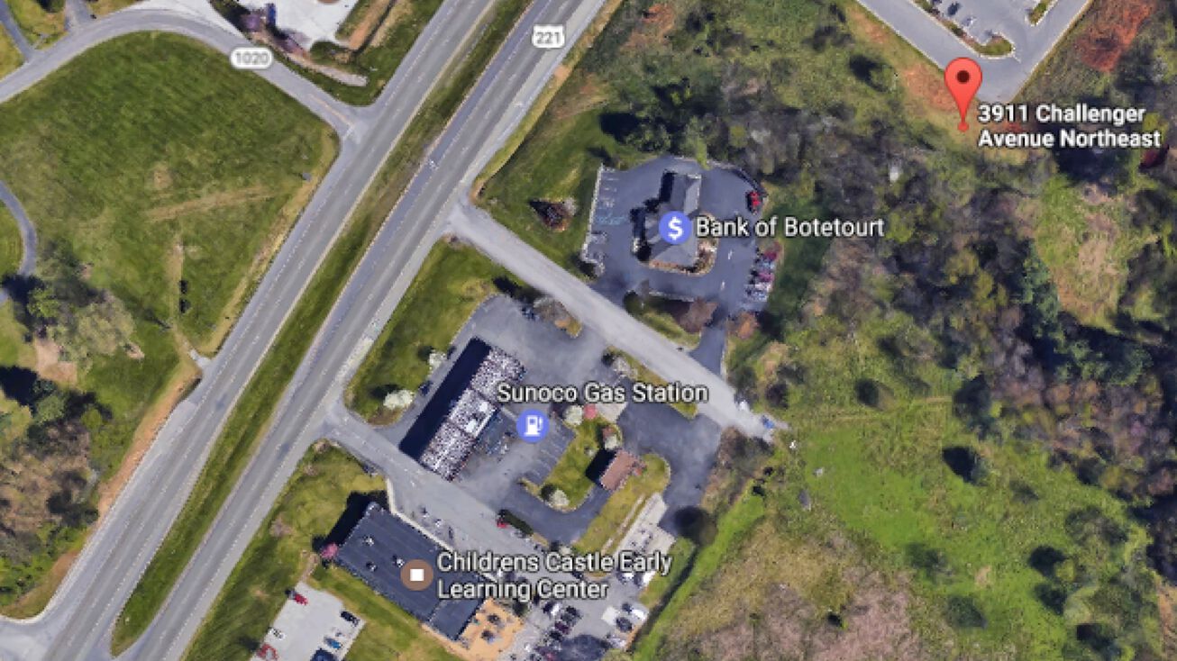 3911 Challenger Ave NE, Roanoke, VA 24012