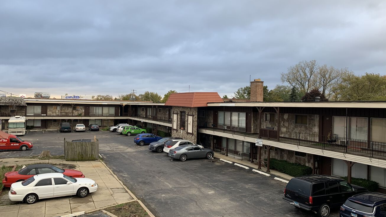 1722 Mannheim Rd, Stone Park, IL 60165