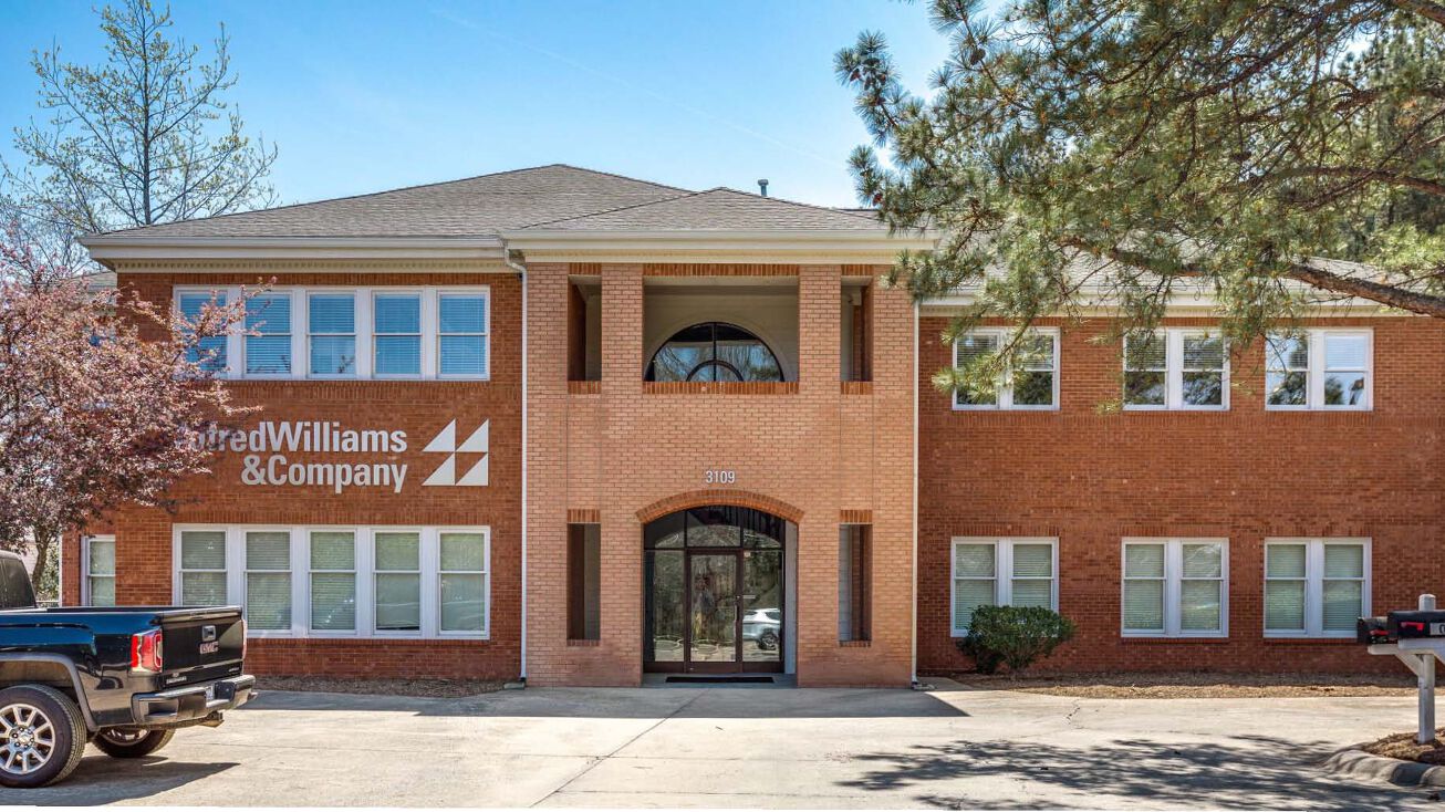 3109 University Dr, Durham, NC 27707