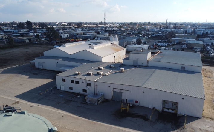 Pictures of Industrial property located at 3747 Standard St, Bakersfield, CA 93308 for comps - image #1