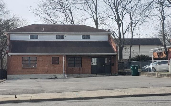 Pictures of Office property located at 4507 W 8th St, Cincinnati, OH 45238 for comps - image #1