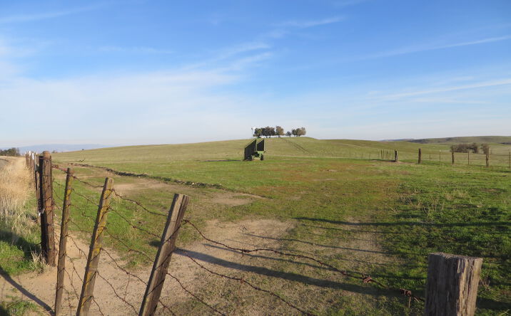 Pictures of Land property located at Robinson Road, Snelling, CA 95369 for comps - image #1
