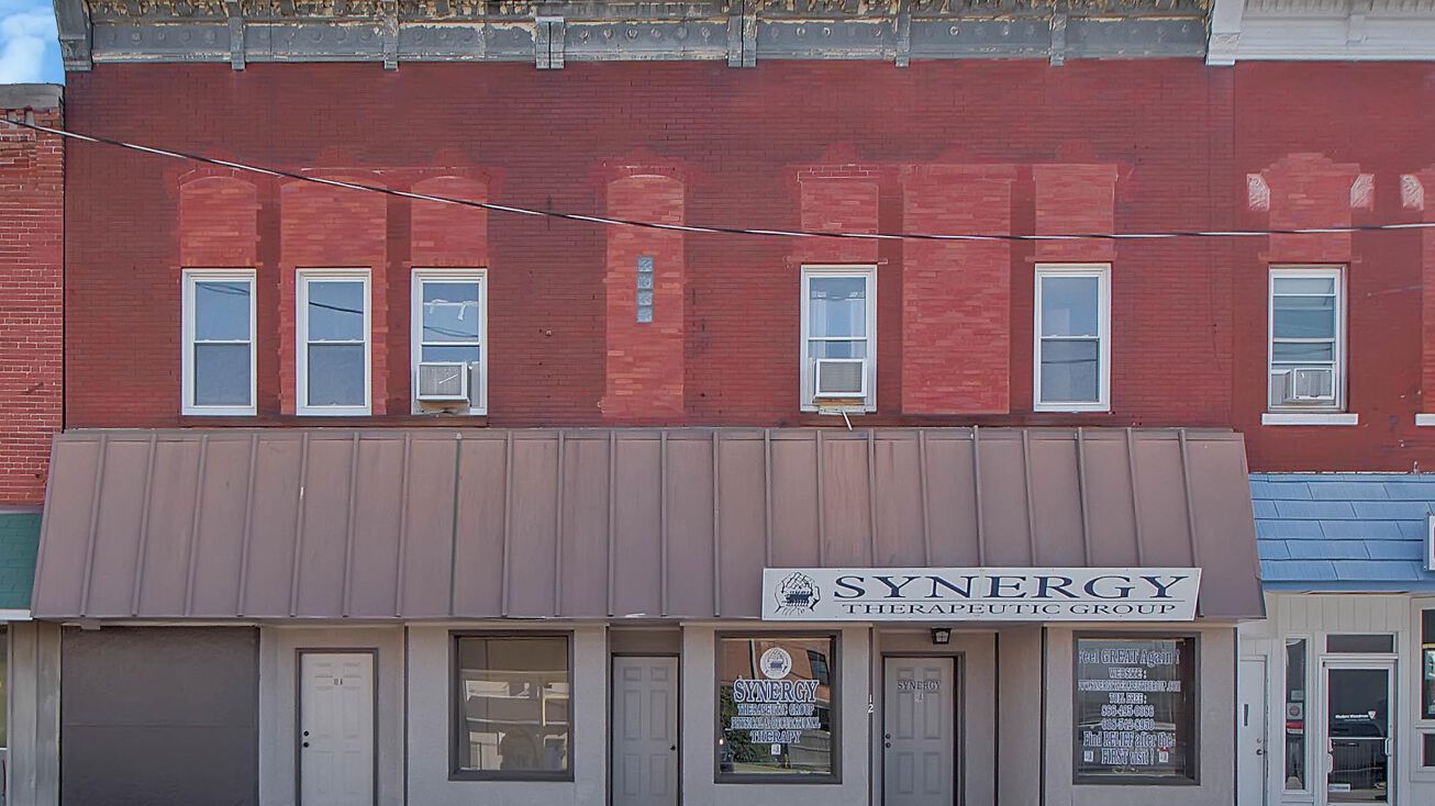 10 & 12 S DIVISION Street, Duquoin, IL 62832 Special Purpose Property