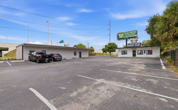 Pictures of Retail property located at 507 E Dr Martin Luther King Jr Blvd, Tampa, FL 33603 for sales - image #1
