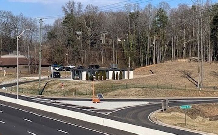 Pictures of Office property located at 3118 Alcoa Hwy, Knoxville, TN 37920 for sales - image #1