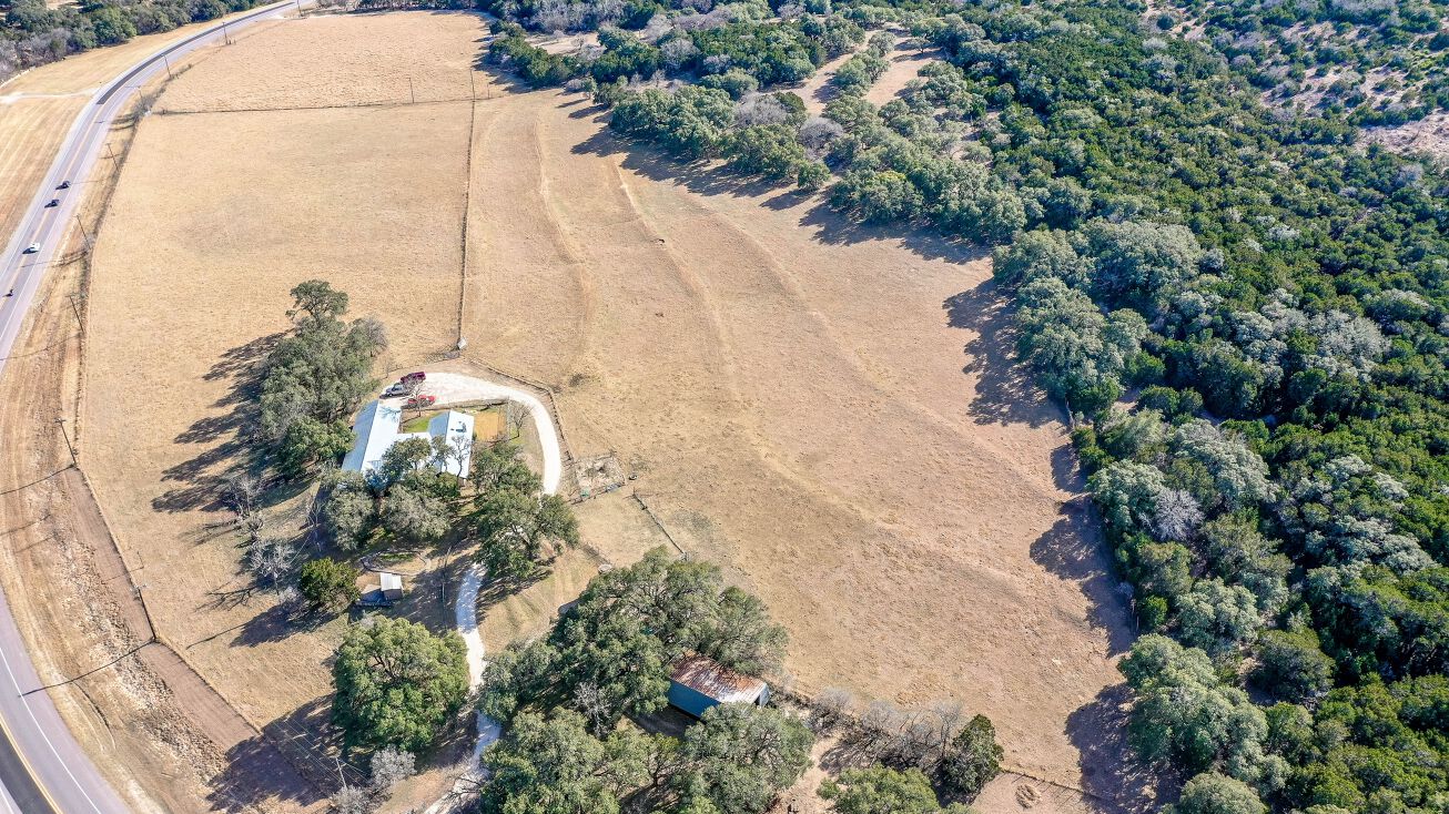 Pictures of Mixed Use property located at 20070 TX-16, Helotes, TX 78023 for sales - image #1
