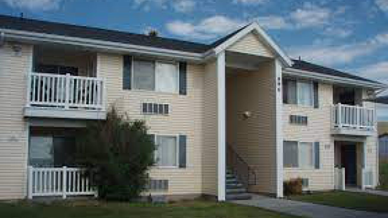 880 Lady Luck Dr, Jackpot, NV 89825