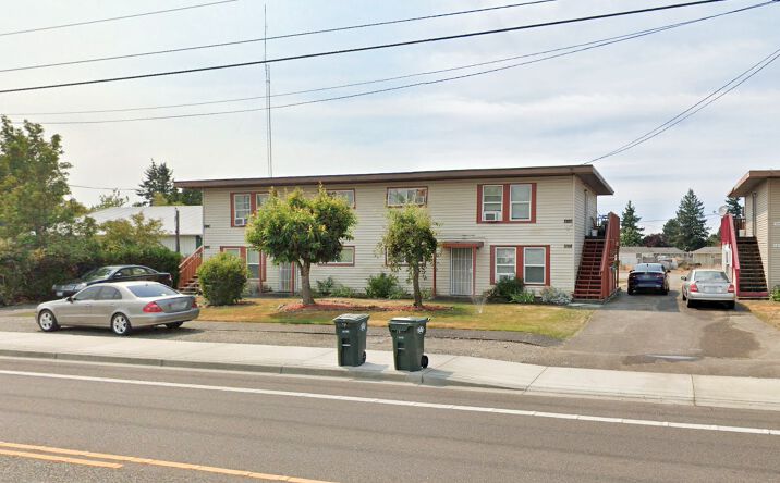 Pictures of Multifamily property located at 10118 Lakeview Ave SW, Lakewood, WA 98499 for comps - image #1