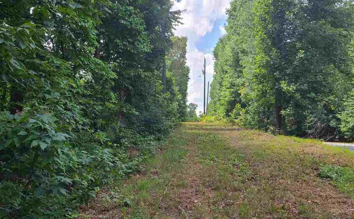 image of property at 4251 E HIGHWAY 166 Carrollton GA 30117