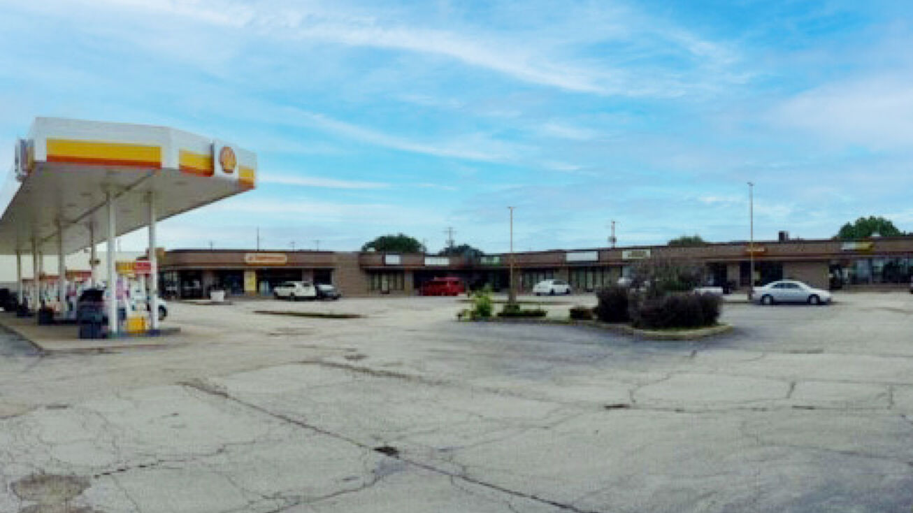 3208 S Alpine Rd, Rockford, IL 61109