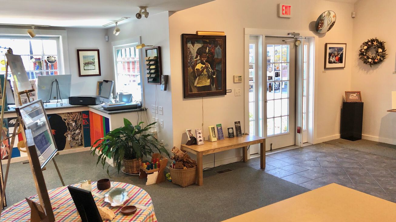 17 S Park Ave, Plymouth, MA 02360 Retail Property for Sale 17 South